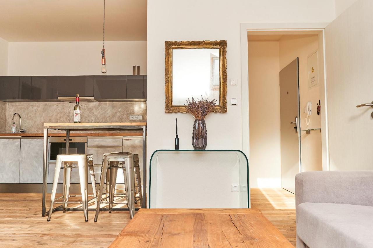 Apartman Newstalgie 米库洛夫 外观 照片